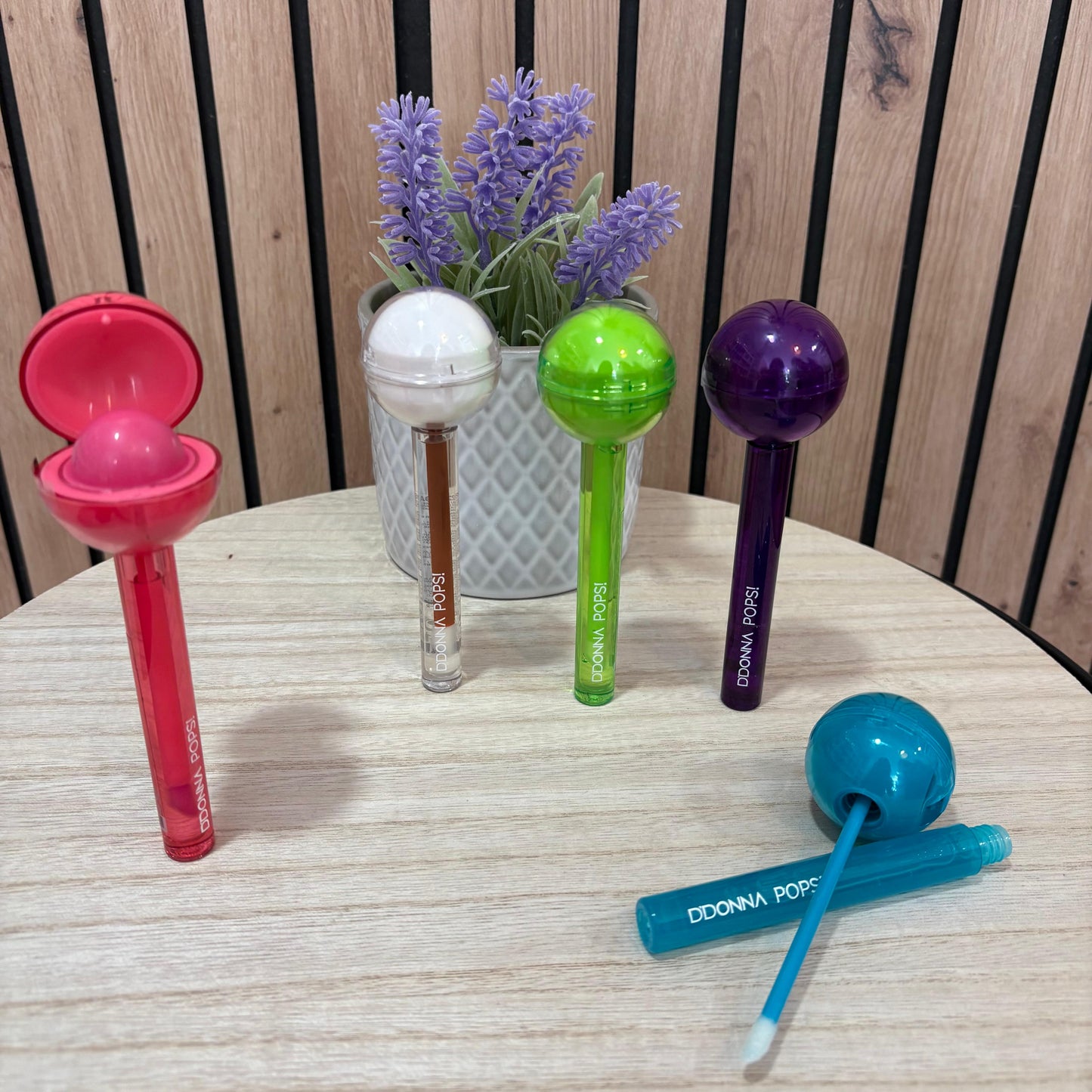 ChupaChups Bálsamo + Gloss Labial – Hidratación Divertida