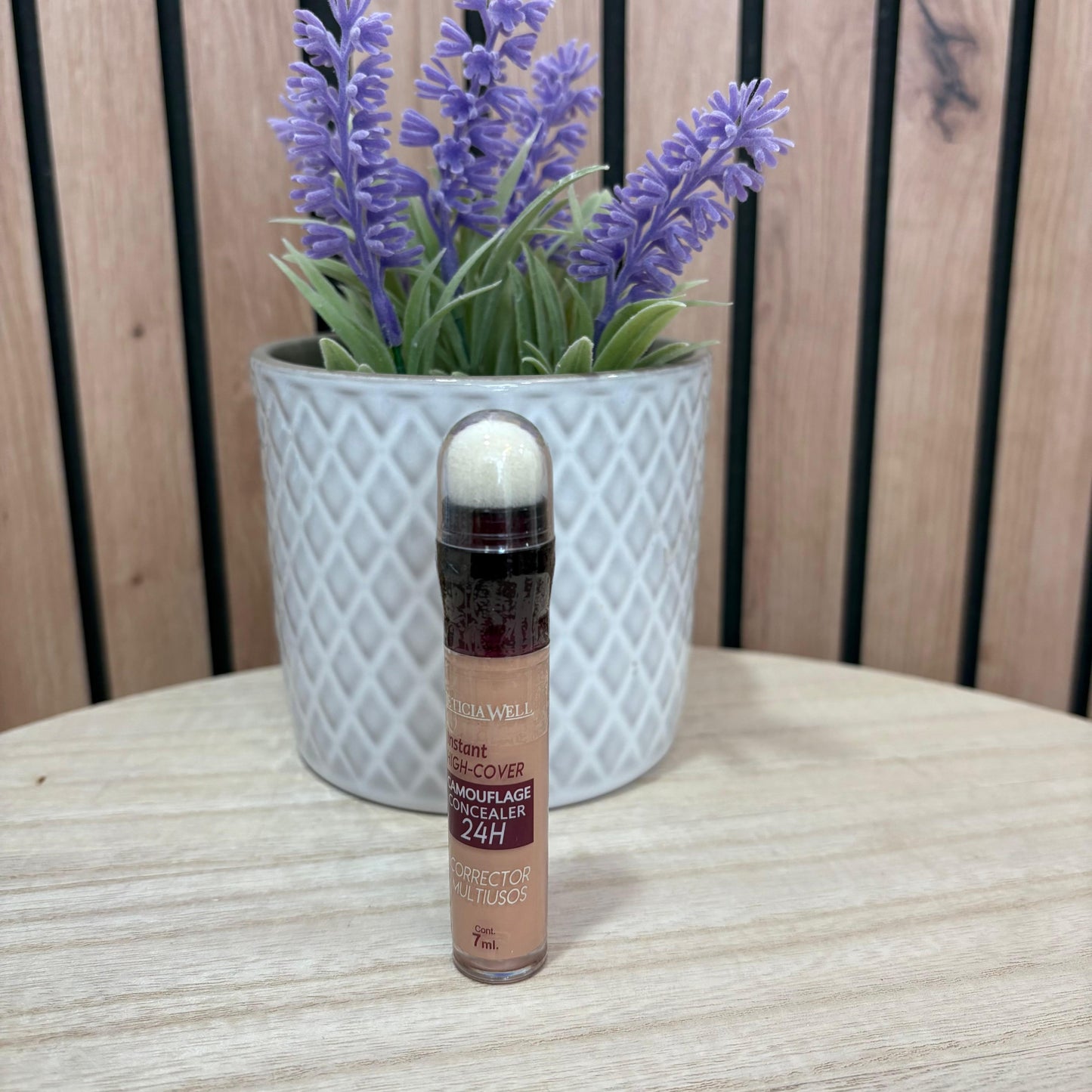 Corrector de Maquillaje con Esponja – Cobertura Perfecta