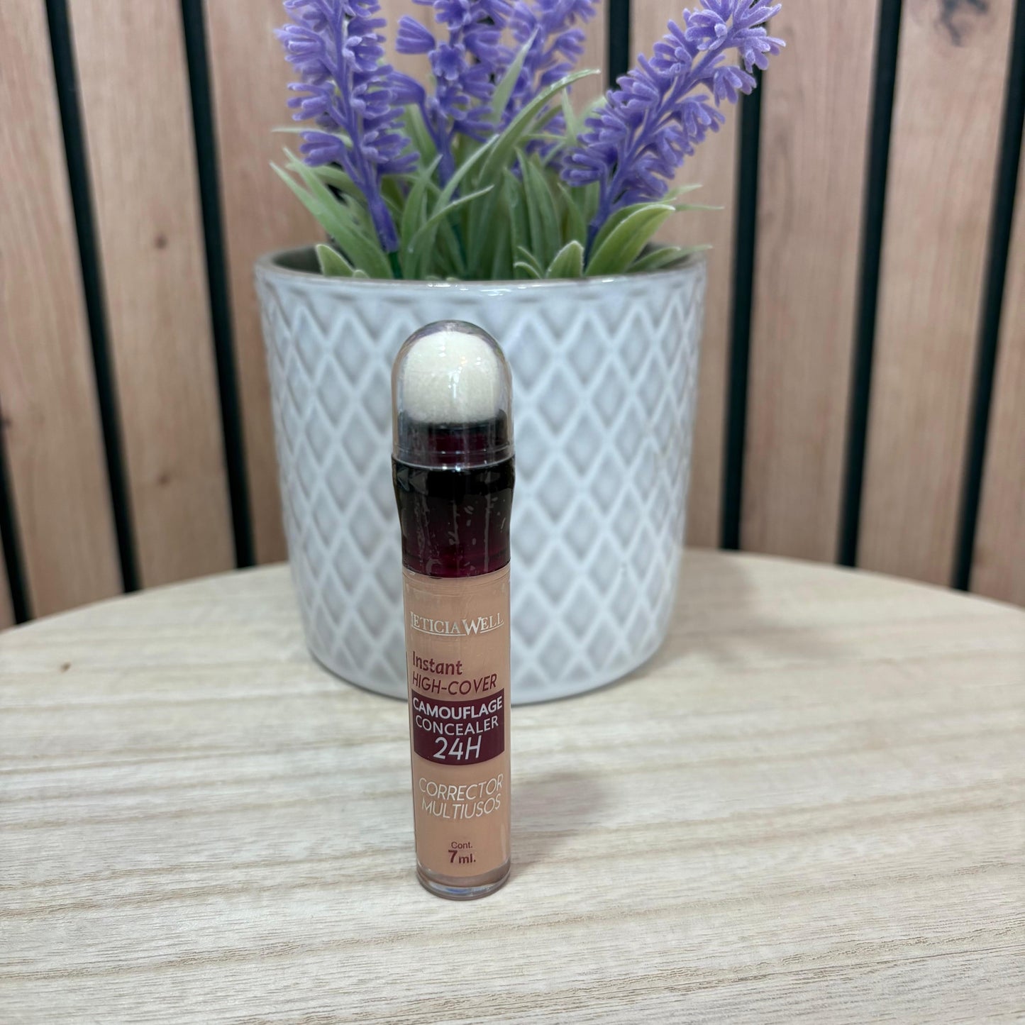 Corrector de Maquillaje con Esponja – Cobertura Perfecta