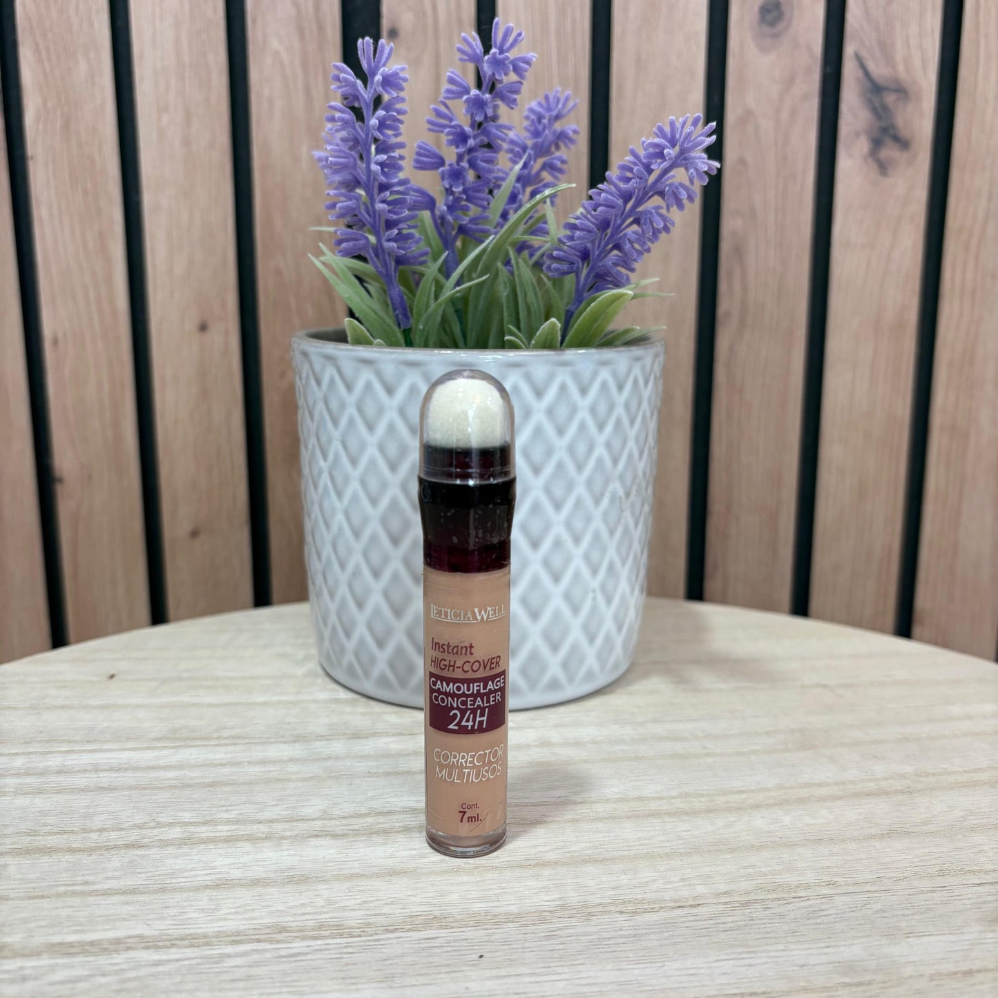 Corrector de Maquillaje con Esponja – Cobertura Perfecta