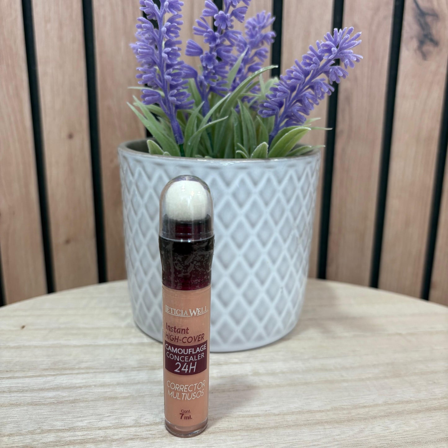 Corrector de Maquillaje con Esponja – Cobertura Perfecta