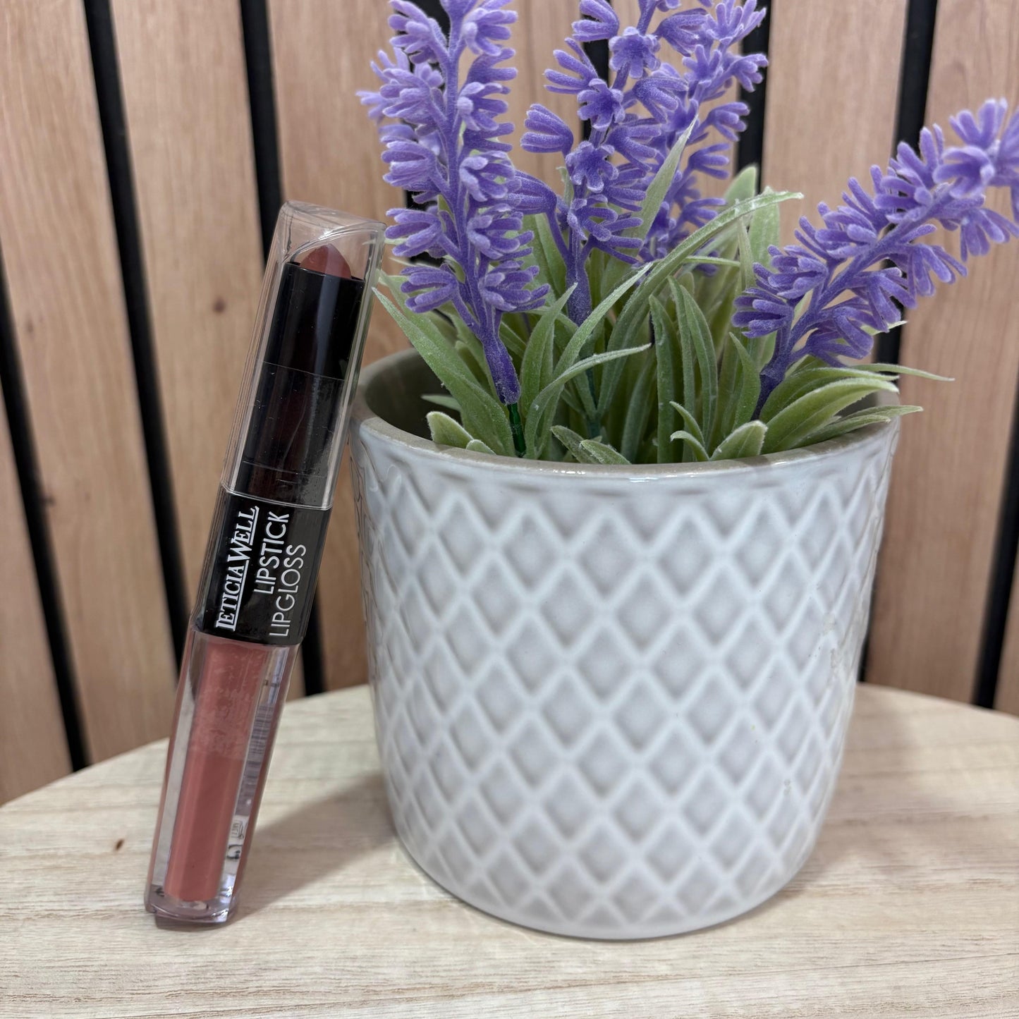 Pintalabios Líquido Mate con Gloss – Larga Duración