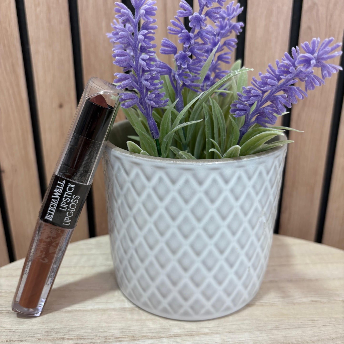 Pintalabios Líquido Mate con Gloss – Larga Duración