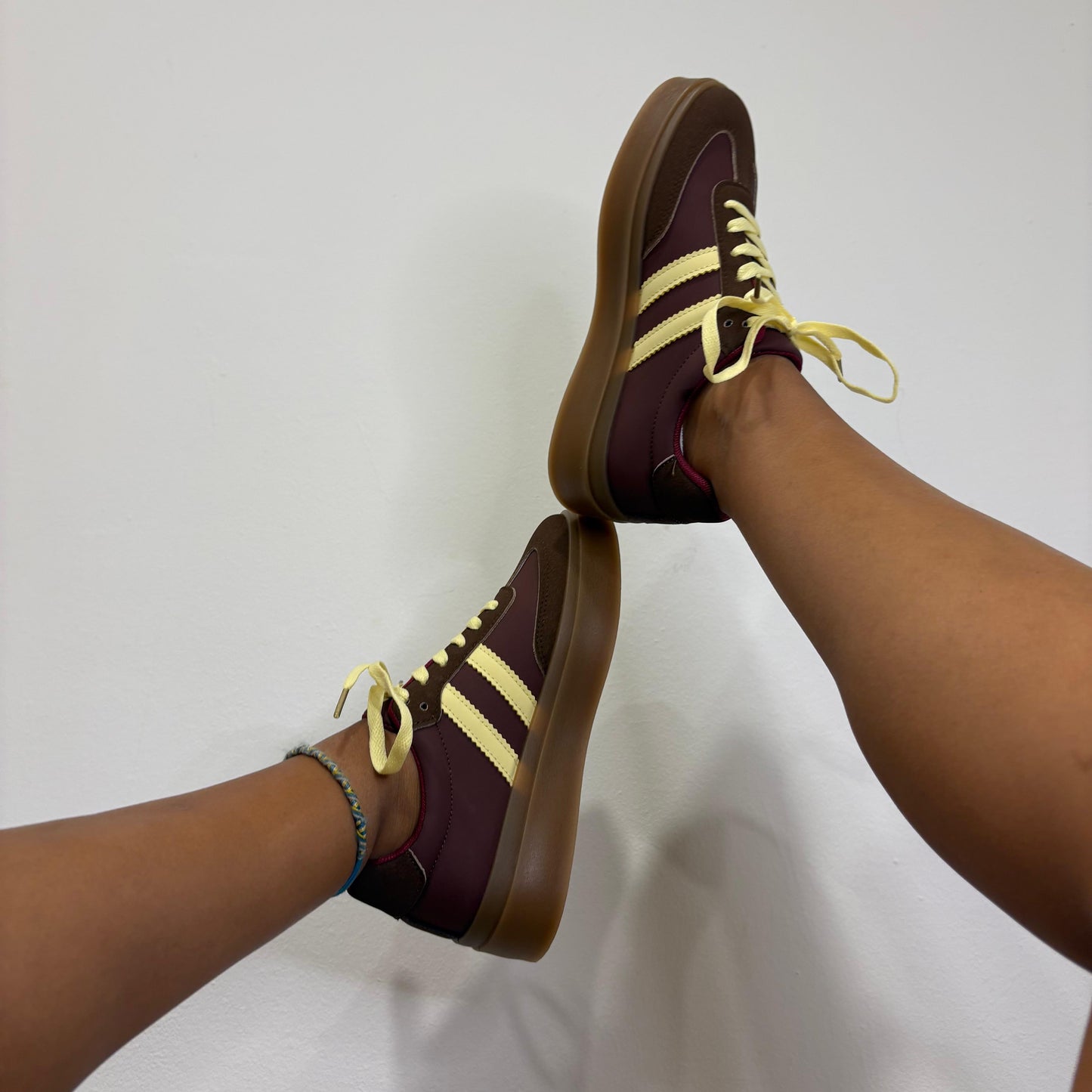 Zapatillas Estilo Adidas – Doble Suela y Comodidad