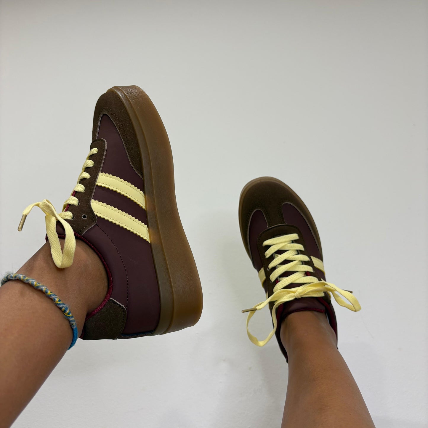 Zapatillas Estilo Adidas – Doble Suela y Comodidad