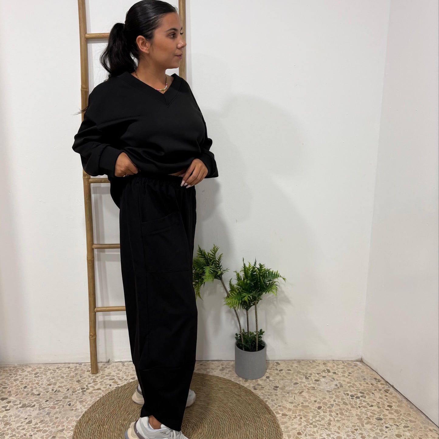 Pantalón Bombacho con Detalle de Cogida Abajo
