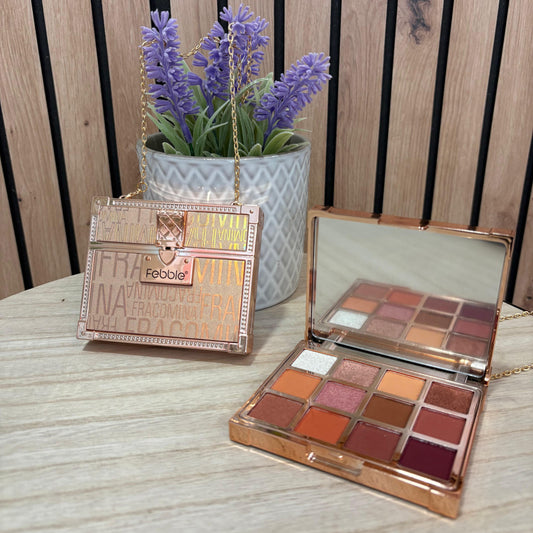 Paleta de Sombras en Forma de Bolso – Nudes y Rosas Chic