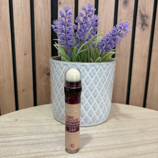 Corrector de Maquillaje con Esponja – Cobertura Perfecta
