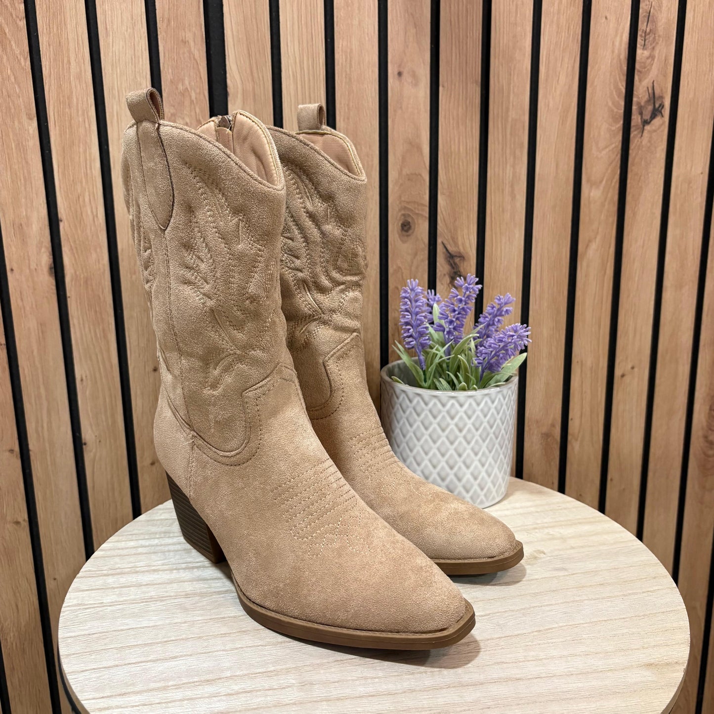 Bota Cowboy Beige