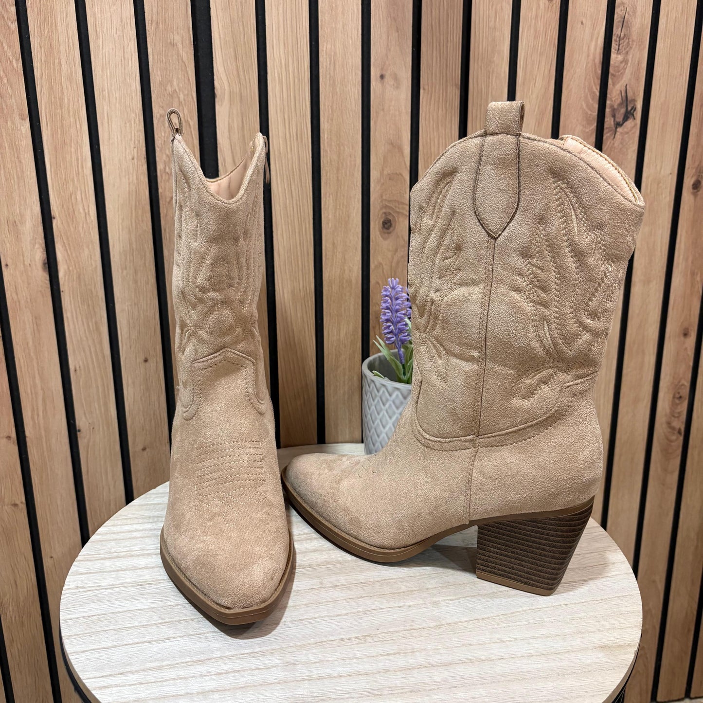 Bota Cowboy Beige