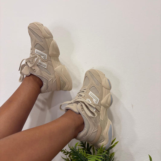Botines Estilo New Balance Beige- Comodidad y estilo