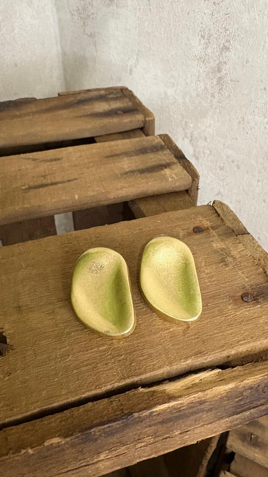 Pendientes Asimétricos
