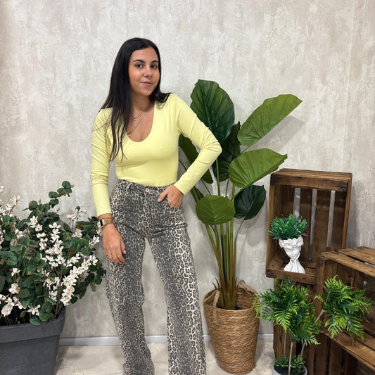 Body Licra Fría Escote Pico