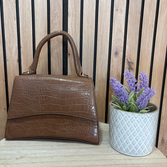 Bolso de piel camel – Clásico y versátil