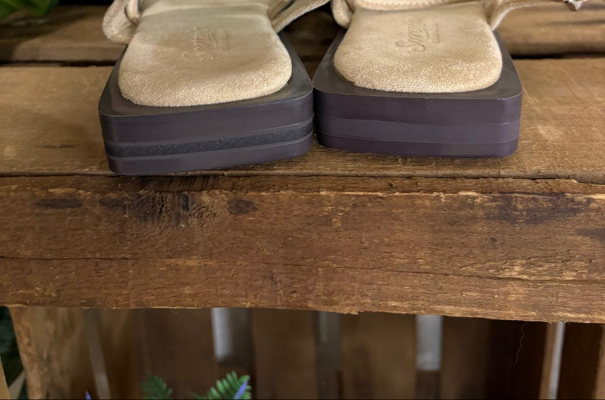 Sandalia Beige