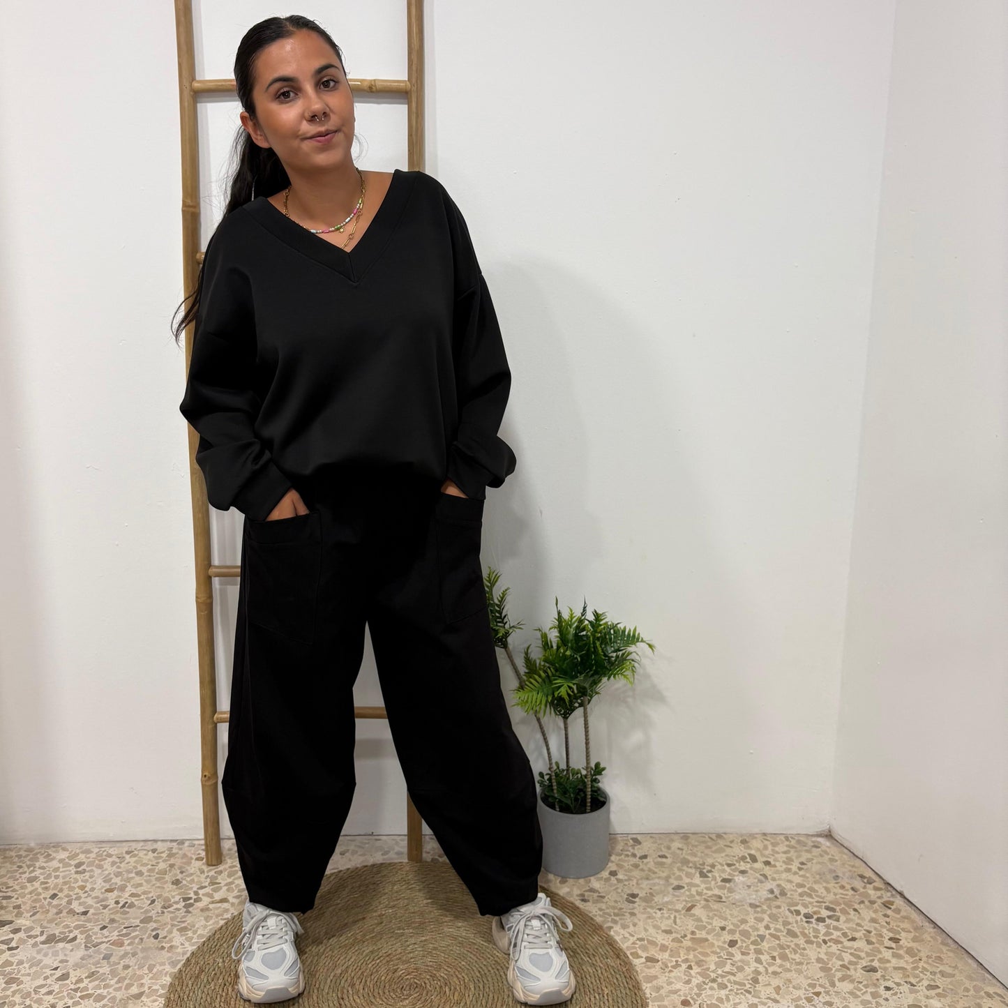 Sudadera con Cuello Pico
