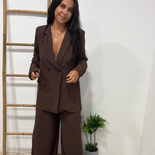 Traje Marrón Chocolate