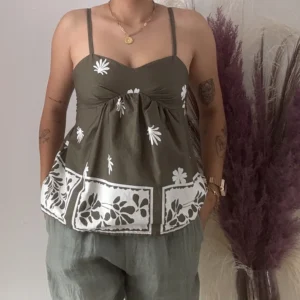 blusa flor